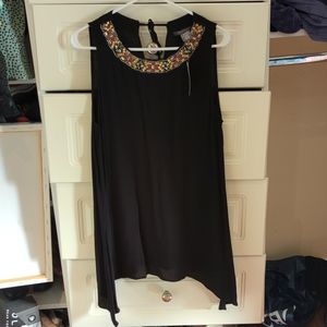 Sleeveless top